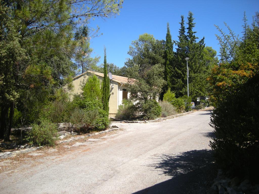 Bungalow Claret Vacquières Kültér fotó